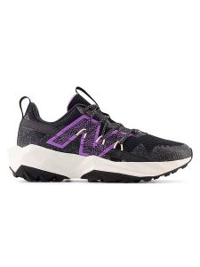 New Balance Buty "Tektrel" w kolorze czarnym do biegania rozmiar: 37. Czarne buty sportowe New Balance, bez wzorów, z materiału, bez zapięcia, do biegania. Za 272,31 zł.