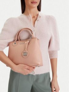 Nine West Torebka CEO-Madison Muse-LDA8337 Różowy. Czerwone kuferki Nine West, bez wzorów, z materiału, bez dodatków. Za 115,99 zł.