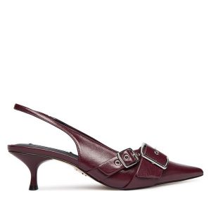Czółenka Steve Madden. Czerwone czółenka Steve Madden, bez wzorów, bez obcasa, bez zapięcia. Za 419,99 zł.