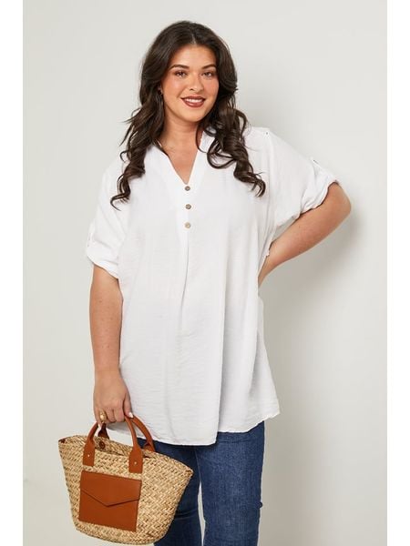 Curvy Lady Tunika w kolorze białym rozmiar: 44/46. Białe tuniki Curvy Lady, bez wzorów, klasyczne, bez kołnierzyka, bez ramiączek. Za 130,50 zł.