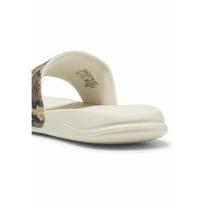 Damskie klapki Popcat 20 Snake Chic PUMA Alpine Snow Gold White. Białe klapki Puma, bez wzorów, bez obcasa. Za 93,99 zł.