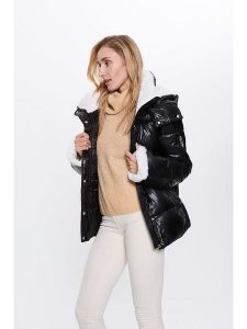 Bébé Kurtka zimowa w kolorze czarnym rozmiar: XL. Czarne kurtki Bébé, na zimę, xl, bez wzorów, z puchu, bez kaptura. Za 152,99 zł.