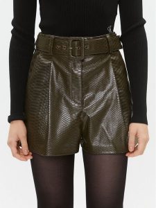 TWINSET Szorty z imitacji skóry 232TT2233 Zielony Regular Fit. Zielone szorty Twinset, bez wzorów, ze skóry. Za 839,99 zł.