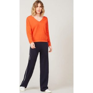 Sweter w kolorze pomarańczowym. Brązowe swetry oversize marki Rodier. W wyprzedaży za 152,95 zł.