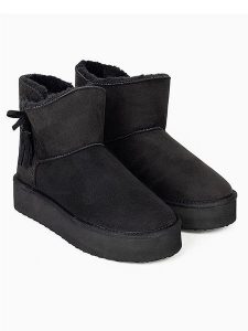 ISLAND BOOT Botki zimowe "Cullen" w kolorze czarnym rozmiar: 40. Czarne botki Island Boot, na zimę, bez wzorów, bez obcasa, bez zapięcia. Za 158,10 zł.