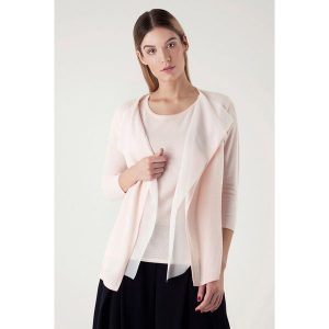 Kardigan w kolorze jasnoróżowym. Kardigany marki Far Far Fashion. W wyprzedaży za 79,95 zł.