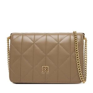 Torebka Calvin Klein. Brązowe torebki klasyczne Calvin Klein, bez wzorów, bez dodatków. Za 449,99 zł.