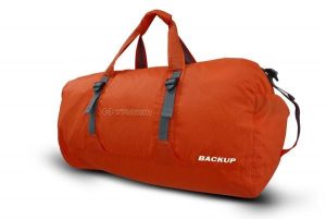 Torba Trimm BACKUP 10. Brązowe torby podróżne i sportowe TRIMM, bez wzorów, z materiału, na ramię. Za 90,00 zł.