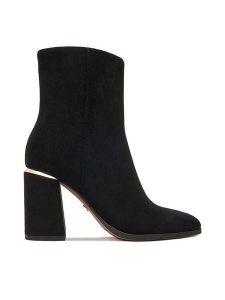 Nine West Botki CEO-JASMIN-01 Czarny. Czarne botki Nine West, bez wzorów, z materiału, bez obcasa, na słupku, bez zapięcia. Za 279,99 zł.