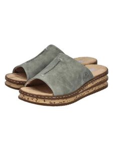 Rieker Klapki w kolorze zielonym rozmiar: 38. Zielone klapki Rieker, bez wzorów, z otwartym noskiem, bez obcasa, na koturnie. Za 176,91 zł.