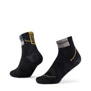 Skarpety biegowe Buff Coolnet Quarter Sock CQ. Czarne skarpetki Buff, bez wzorów. Za 98,99 zł.