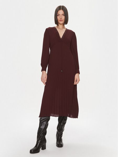 Liu Jo Sukienka codzienna MF3184 T0414 Bordowy Regular Fit. Czerwone kombinezony Liu Jo, bez wzorów, z syntetyku, bez kołnierzyka, bez ramiączek. Za 489,99 zł.