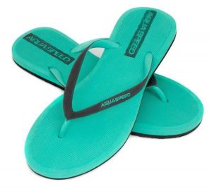 Japonki basenowe damskie Aqua Speed Genoa. Czarne klapki Aqua-Speed, bez wzorów, z materiału, bez obcasa. Za 31,90 zł.