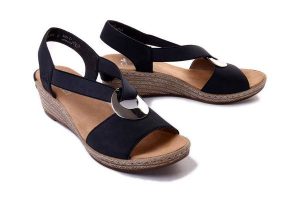 RIEKER 624H6-14 blue, sandały damskie. Niebieskie sandały Rieker, bez wzorów, z gumy, bez obcasa, na koturnie, bez zapięcia. Za 239,92 zł.