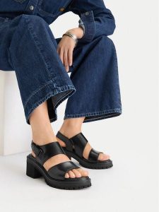 G-Star Raw Sandały CEO-WB-TILDE-24 Czarny. Czarne sandały G-Star, bez wzorów, ze skóry, bez obcasa, na słupku, bez zapięcia. Za 154,99 zł.