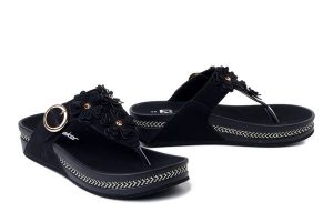 RIEKER V1466-00 black, klapki japonki damskie. Czarne klapki Rieker, bez wzorów, bez obcasa. Za 339,90 zł.