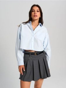 Krótka koszula - błękitny. Niebieskie koszule Sinsay, l, bez wzorów, z bawełny, bez kołnierzyka, bez ramiączek. Za 35,99 zł.