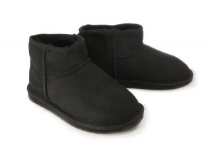 EMU AUSTRALIA W10937 STINGER MICRO black, botki damskie. Czarne botki EMU Australia, na zimę, bez wzorów, ze skóry, bez obcasa, bez zapięcia. Za 535,91 zł.