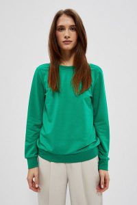 Bluza z dekoltem na plecach zielona. Zielone bluzy MOODO, m, bez wzorów, z bawełny, bez kaptura. W wyprzedaży za 49,99 zł.