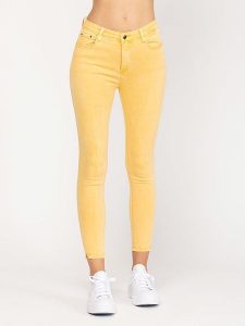 Tantra Dżinsy - Skinny fit - w kolorze żółtym rozmiar: L. Żółte jeansy Tantra, z aplikacjami, ze skóry. Za 156,60 zł.