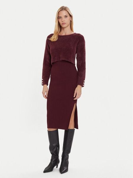 Morgan Sukienka dzianinowa 242-RMONA Bordowy Slim Fit. Czerwone kombinezony Morgan, xl, bez wzorów, z dzianiny, bez kołnierzyka, bez ramiączek. Za 414,76 zł.