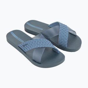 Klapki damskie Ipanema Sense Slide. Niebieskie klapki Ipanema, bez wzorów, bez obcasa. Za 79,99 zł.