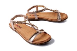 ARTIKER RELAKS 56C1309 złoty, sandały damskie. Żółte sandały Artiker Relaks, bez wzorów, bez obcasa, na płaskiej podeszwie, bez zapięcia. Za 83,93 zł.