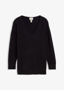 Długi sweter oversize z rozcięciami po bokach. Czarne swetry oversize bonprix, bez wzorów, prążkowane, bez ramiączek. Za 94,99 zł.