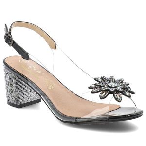 Sandały damskie S. Barski, z ozdobnym kwiatem transparentne eleganckie i ze sprzączką, czarne, MR51-002. Czarne sandały S.BARSKI, bez wzorów, ze skóry, bez obcasa, na obcasie, bez zapięcia. Za 169,99 zł.