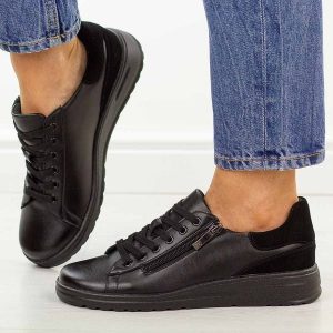 Czarne skórzane półbuty damskie Potocki 19402. Czarne półbuty POTOCKI, na jesień, bez wzorów, z jeansu, bez obcasa, na płaskiej podeszwie, bez zapięcia. Za 239,00 zł.