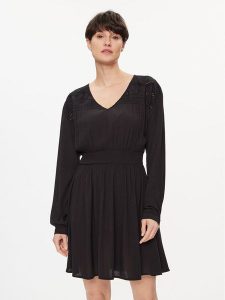 Vila Sukienka codzienna Mesa 14092006 Czarny Loose Fit. Czarne kombinezony Vila, bez wzorów, z wiskozy, bez kołnierzyka, bez ramiączek. Za 149,99 zł.