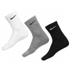 Skarpety Nike Everyday Cushioned 3 pary. Brązowe skarpetki Nike, bez wzorów. Za 71,00 zł.