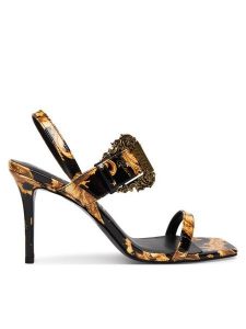 Versace Jeans Couture Sandały 80VA3S71 ZS366 G89 Czarny. Czarne sandały Versace Jeans Couture, bez wzorów, z jeansu, bez obcasa, na szpilce, bez zapięcia. Za 561,99 zł.