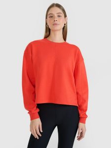 4F Bluza dresowa oversize nierozpinana bez kaptura damska - czerwona XS. Czerwone bluzy 4f, xs, bez wzorów, z bawełny, bez kaptura. W wyprzedaży za 79,99 zł.