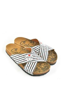 Calceo Klapki w kolorze biało-czerwonym rozmiar: 41. Białe klapki Calceo, bez wzorów, z otwartym noskiem, bez obcasa. Za 183,59 zł.