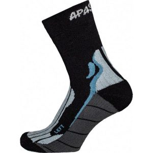 Skarpety do sportów outdoorowych - Kibo - Skarpety turystyczne. Czarne skarpetki APASOX, bez wzorów, z dzianiny. Za 94,95 zł.