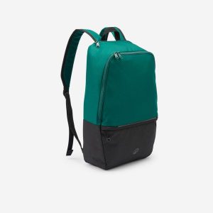 Plecak sportowy z kieszenią na buty Kipsta Essential 17 L. Czarne plecaki DECATHLON. Za 29,99 zł.