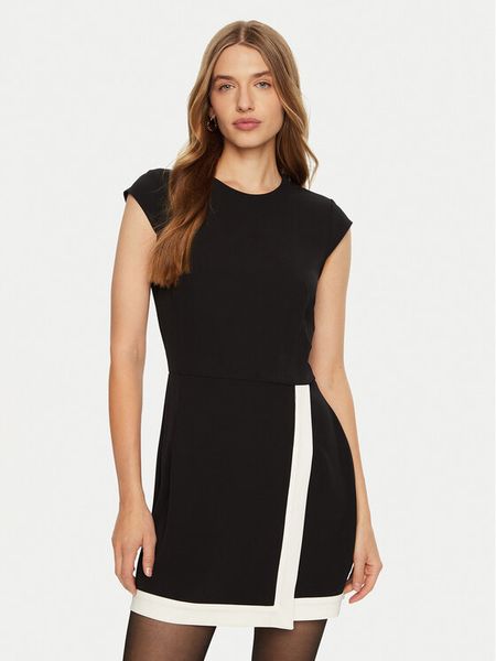 Imperial Sukienka koktajlowa AFAKIMZ Czarny Regular Fit. Czarne kombinezony Imperial, m, bez wzorów, z syntetyku, wizytowe, bez kołnierzyka, bez ramiączek. Za 379,99 zł.