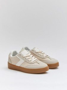 Bellucci Sneakersy w kolorze beżowym rozmiar: 39. Brązowe trampki Bellucci, bez wzorów, bez zapięcia. Za 105,38 zł.