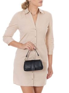 Lia Biassoni Skórzana torebka "Forgialle" w kolorze czarnym - 20 x 11 x 6 cm rozmiar: onesize. Czarne torebki klasyczne Lia Biassoni, bez wzorów, z materiału, bez dodatków. Za 217,99 zł.