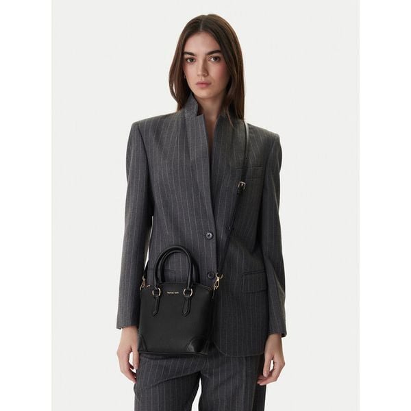 Torebka MICHAEL Michael Kors. Czarne torebki klasyczne MICHAEL Michael Kors, bez wzorów, bez dodatków. Za 600,99 zł.