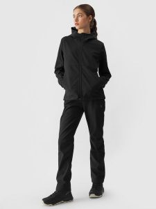 4F Kurtka softshell wiatroodporna membrana 5000 damska - czarna XXL. Czarne kurtki 4f, na zimę, m, bez wzorów, z dzianiny, z kapturem. W wyprzedaży za 139,99 zł.