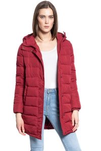 DAMSKA KURTKA ZIMOWA WRANGLER LONG PUFFER RUMBA RED W4Q4VJR05 112129197. Czerwone kurtki Wrangler, na zimę, xs, bez wzorów, bez kaptura. Za 279,99 zł.