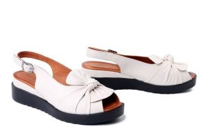 BOMBONELLA 289.347 052 T 53SYH beżowy, sandały damskie. Brązowe sandały Bombonella, bez wzorów, z gumy, bez obcasa, na koturnie, bez zapięcia. Za 233,68 zł.