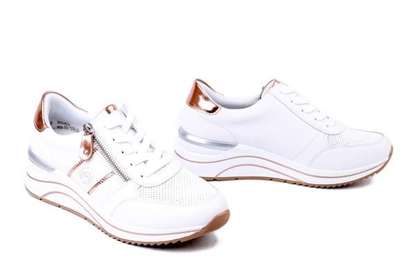 RIEKER REMONTE D0T04-80 white combiantion, półbuty damskie. Białe półbuty Rieker Remonte, bez wzorów, ze skóry, bez obcasa, na koturnie, bez zapięcia. Za 419,90 zł.