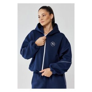 Damska bluza sportowa oversize Rough Radical Trip Hoodie Zip. Niebieskie bluzy ROUGH RADICAL, bez wzorów, bez kaptura. W wyprzedaży za 169,99 zł.