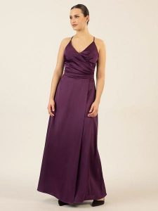 APART Sukienka w kolorze ciemnofioletowym rozmiar: 46. Różowe sukienki Apart, bez wzorów, z satyny, bez kołnierzyka, bez ramiączek, maxi. Za 260,99 zł.