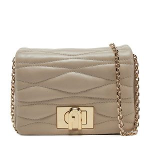 Torebka Furla. Torebki klasyczne Furla, bez wzorów, bez dodatków. Za 689,99 zł.