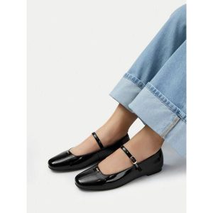 Baleriny MEXX. Czarne balerinki Mexx, bez wzorów, bez obcasa, bez zapięcia. Za 249,99 zł.