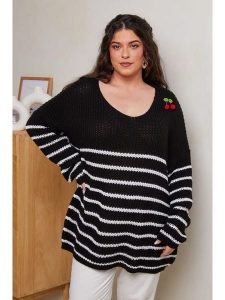 Curvy Lady Sweter w kolorze czarnym rozmiar: 48/50. Czarne swetry oversize Curvy Lady, z aplikacjami, ze splotem, bez ramiączek. Za 138,45 zł.